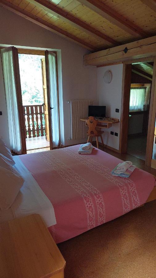 Albergo Scoiattolo Tret Kültér fotó