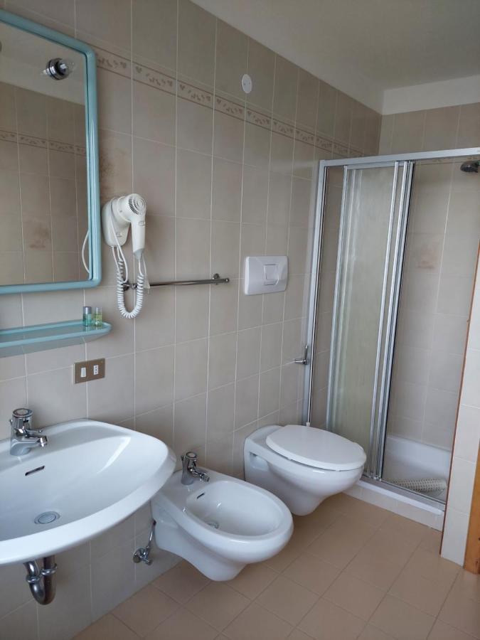Albergo Scoiattolo Tret Kültér fotó